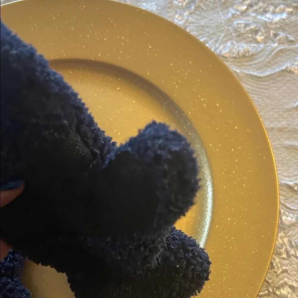Navy Blue L Fleece Women’s Gloves with Extra Padding in Palms for Durability!